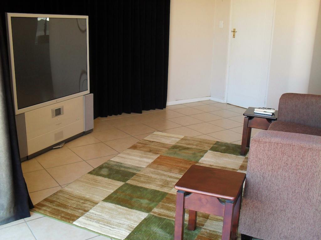 8 Royal Palm B&B Umhlanga Phòng bức ảnh