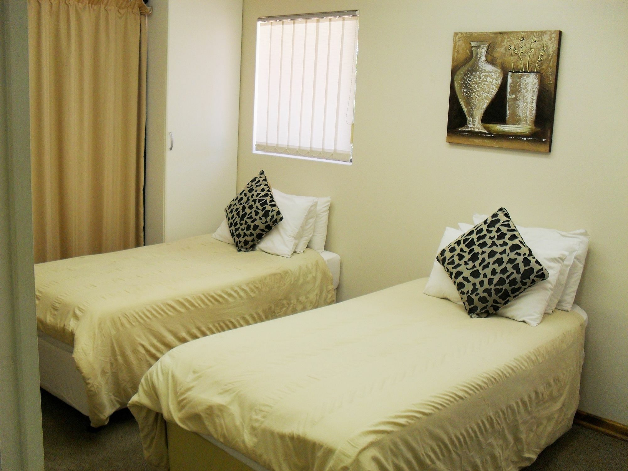 8 Royal Palm B&B Umhlanga Ngoại thất bức ảnh