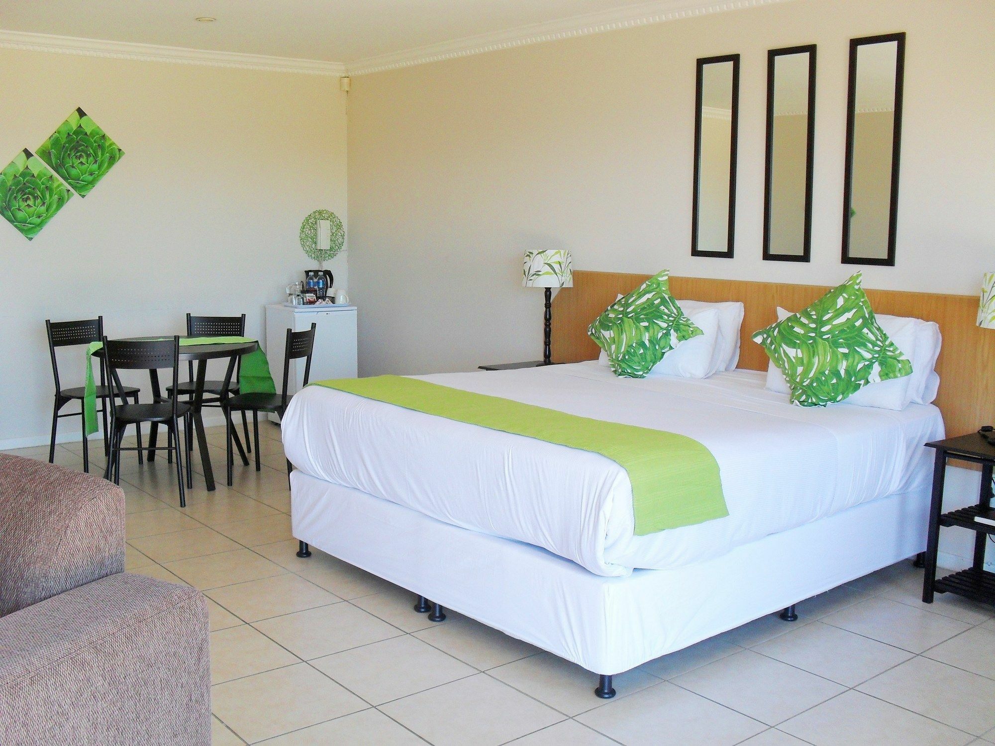 8 Royal Palm B&B Umhlanga Ngoại thất bức ảnh